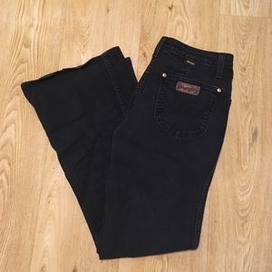 Mod Cloth x Wrangler High Rise Flare Jean - Black